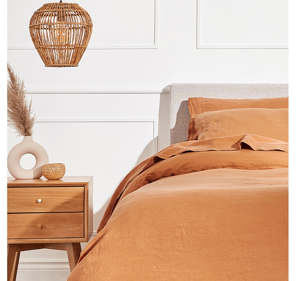 Image 704119_ALTMORE16.jpg, Product 704-119 / Price $220.00 - $260.00, Silk & Snow Flax Linen Fitted Sheet & Pillowcase Set from Silk & Snow on TSC.ca's Home & Garden department
