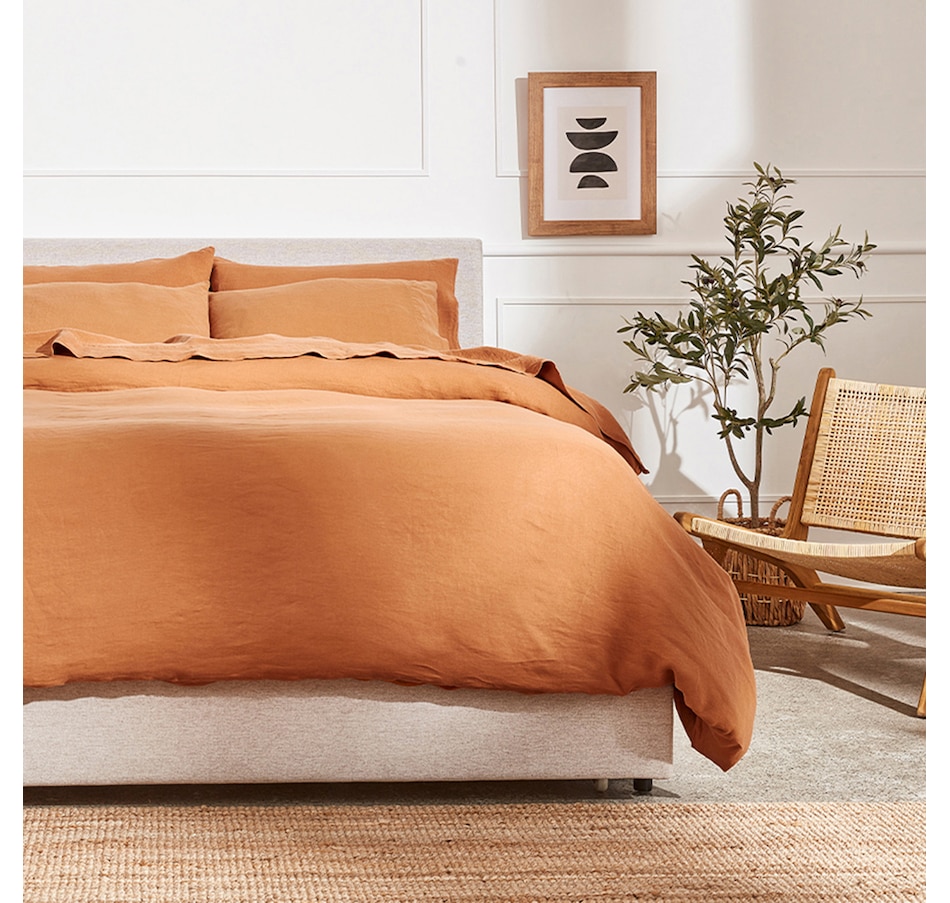 Image 704119_ALTMORE17.jpg, Product 704-119 / Price $220.00 - $260.00, Silk & Snow Flax Linen Fitted Sheet & Pillowcase Set from Silk & Snow on TSC.ca's Home & Garden department