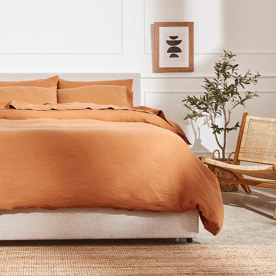 Image 704119_ALTMORE17.jpg, Product 704-119 / Price $189.00 - $226.00, Silk & Snow Flax Linen Fitted Sheet & Pillowcase Set from Silk & Snow on TSC.ca's Home & Garden department