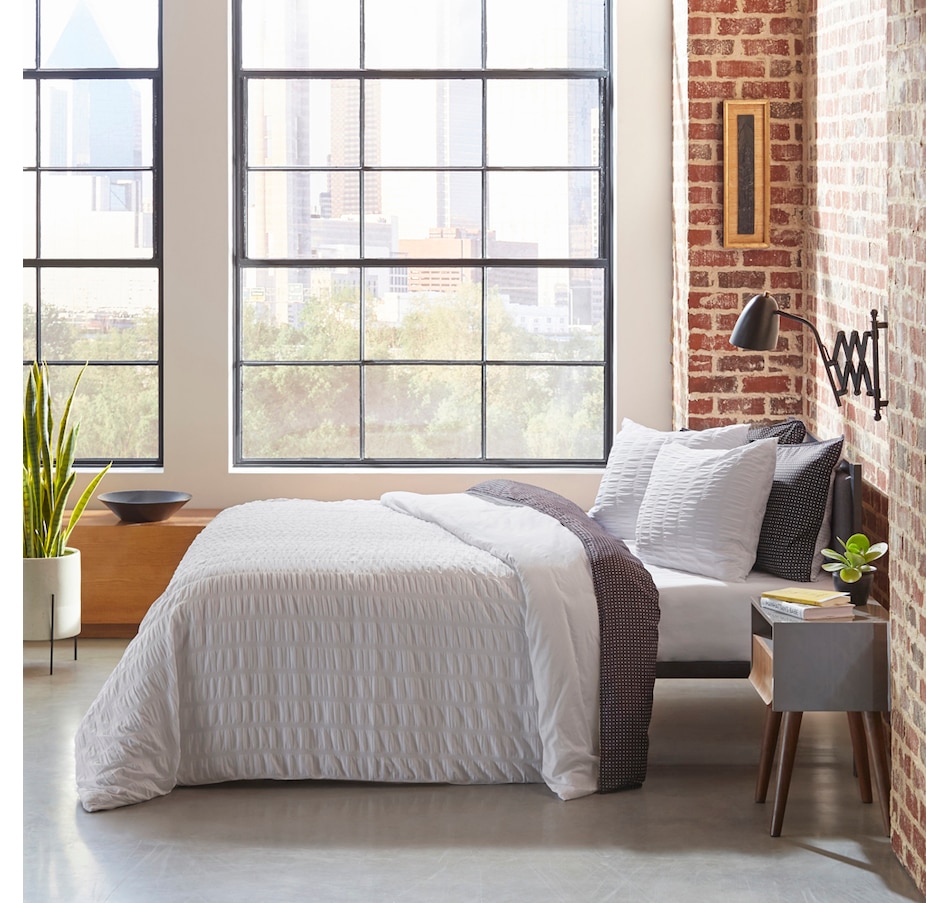 Image 704163.jpg, Product 704-163 / Price $129.99, Beco City Scene Orleans Seersucker Duvet Set from Beco Home - City Scene on TSC.ca's Home & Garden department