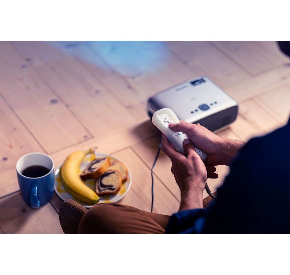 Image 704672_ALTMORE7.jpg, Product 704-672 / Price $209.99, Philips Neopix Easy2+ Projector from Philips on TSC.ca's Electronics department