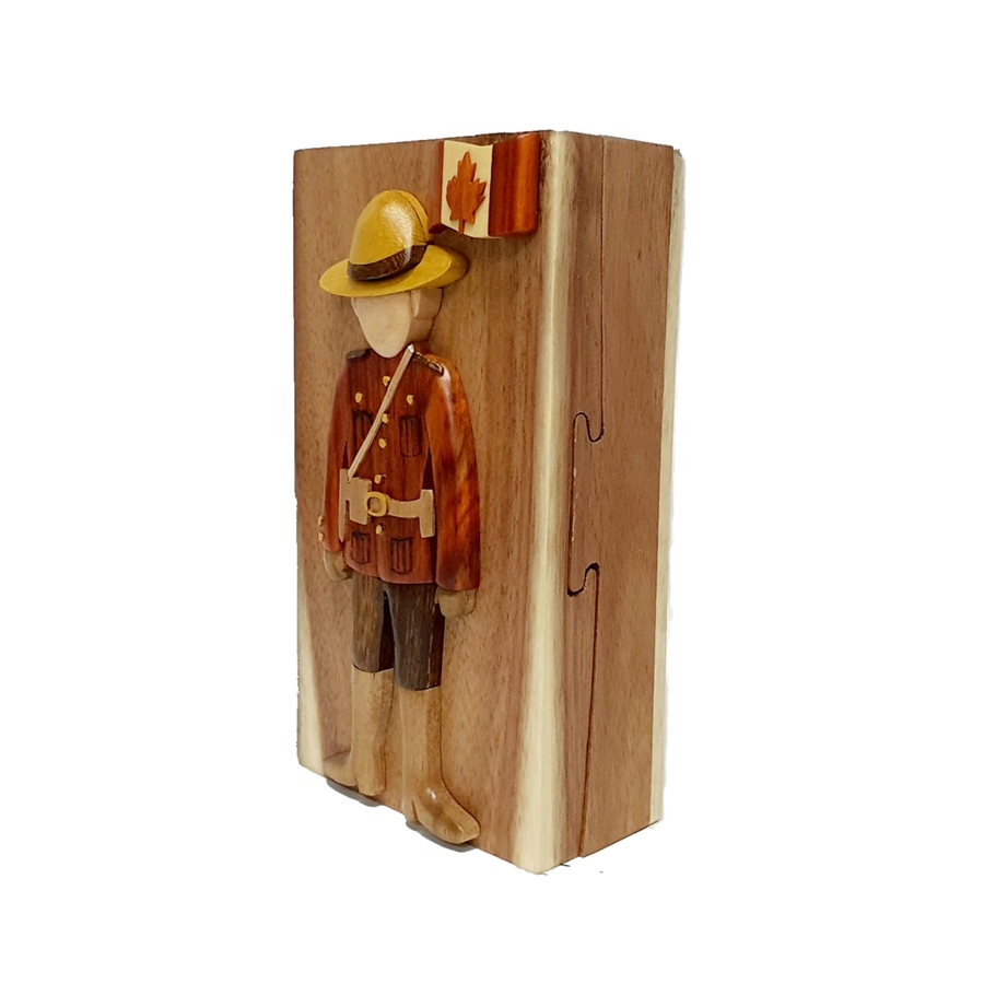 Image 706946_ALTMORE4.jpg, Product 706-946 / Price $57.99, Carver Dan Puzzle and Accessories Box with Magnetic Closure from Carver Dan on TSC.ca's Home & Garden department