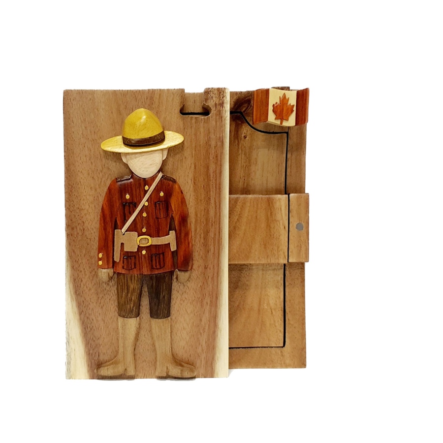 Image 706946_ALTMORE5.jpg, Product 706-946 / Price $57.99, Carver Dan Puzzle and Accessories Box with Magnetic Closure from Carver Dan on TSC.ca's Home & Garden department