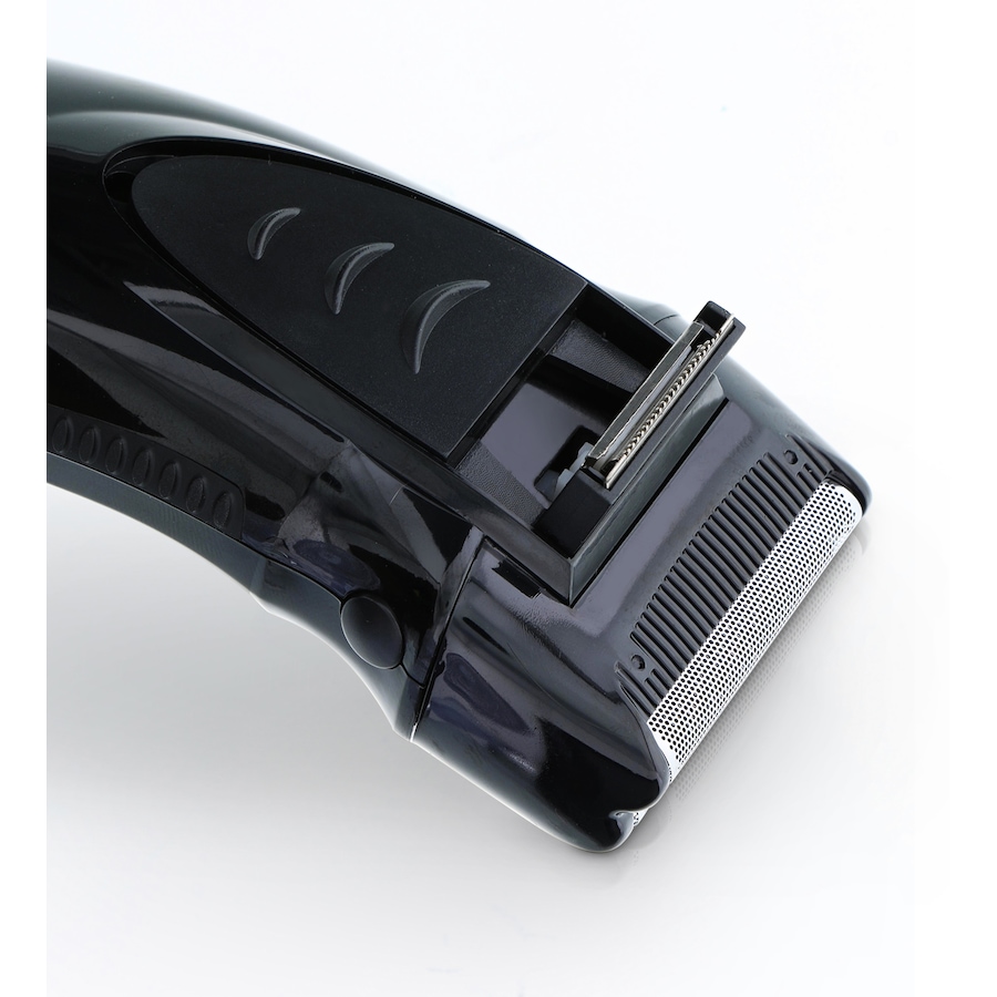 Image 707612_ALTMORE2.jpg, Product 707-612 / Price $39.99, Barbasol Rechargeable Foil Shaver from Wellness Gadgets on TSC.ca's Beauty department