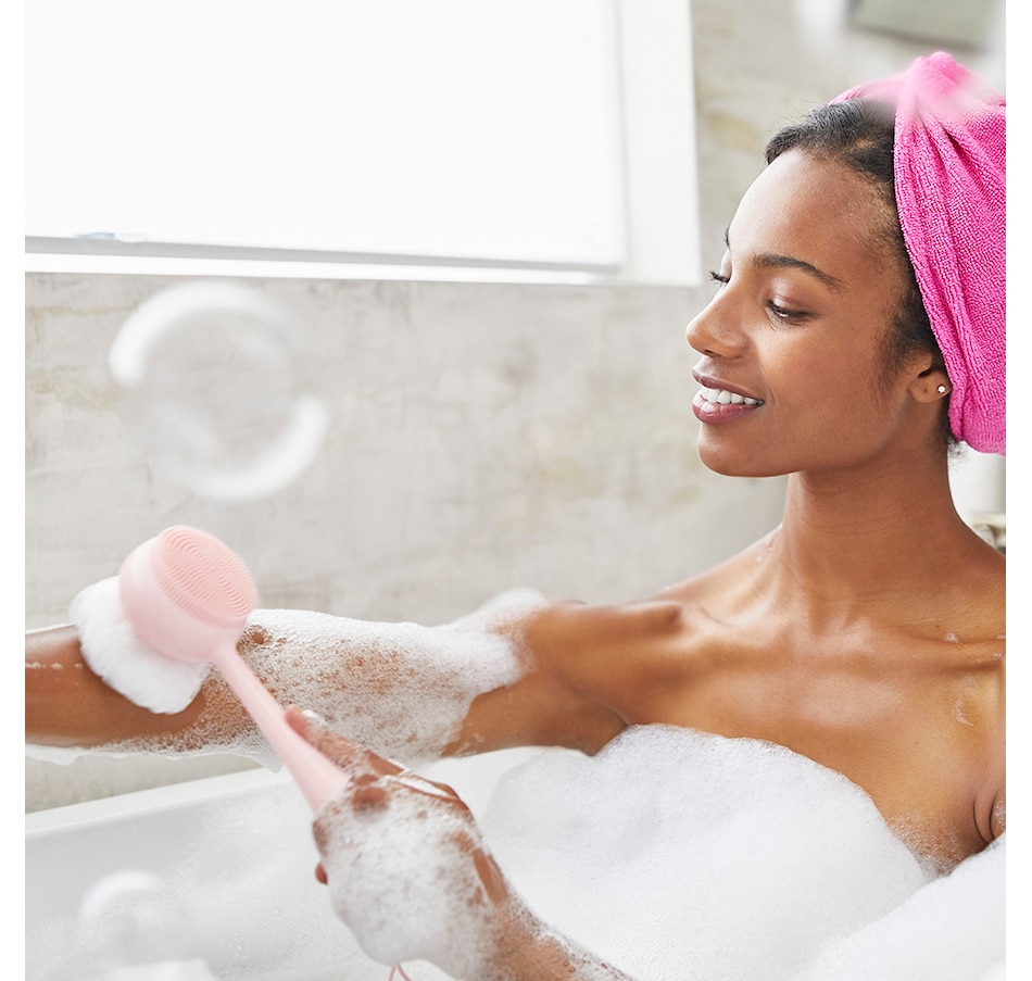 Image 707975_ALTMORE13.jpg, Product 707-975 / Price $30.00, PMD Silverscrub™ Silver Infused Loofah Replacements 2-Pack from PMD Beauty on TSC.ca's Beauty department