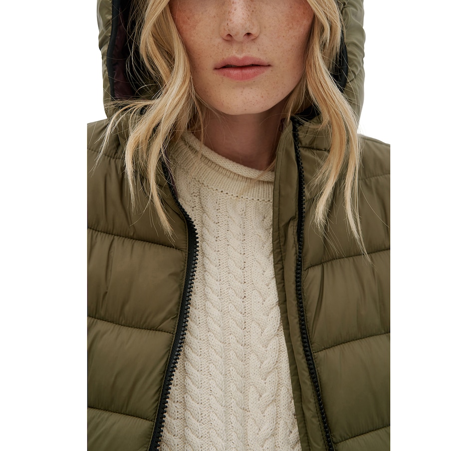 Image 708350_ALTMORE2.jpg, Product 708-350 / Price $270.00, Noize Ivy 2 Tone Diamond Quilted Puffer from Noize on TSC.ca's Fashion department