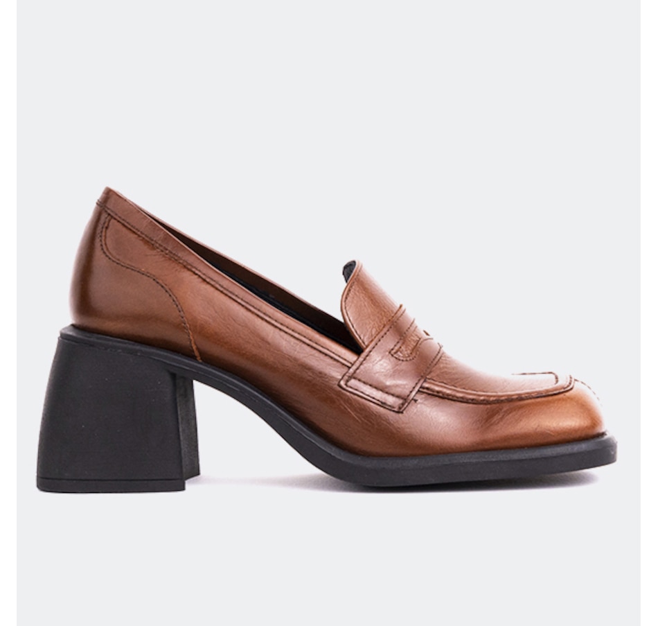 Image 708375_CHU.jpg, Product 708-375 / Price $168.00, L'Intervalle Station from L'Intervalle on TSC.ca's Shoes department