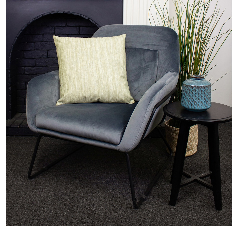 Image 709765_ALTMORE4.jpg, Product 709-765 / Price $23.99, Millano Expo Luxury Cushion With Zipper from Millano on TSC.ca's Home & Garden department