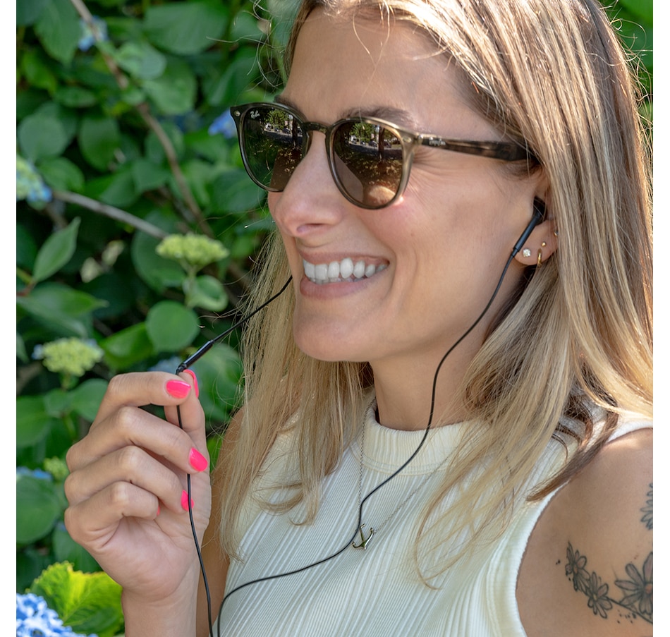 Image 711805_ALTMORE5.jpg, Product 711-805 / Price $36.99, LOGiiX Classic Jolt In Ear Headphones - White from Logiix on TSC.ca's Electronics department