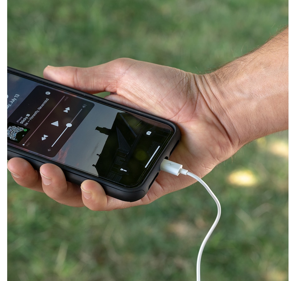 Image 711805_ALTMORE7.jpg, Product 711-805 / Price $36.99, LOGiiX Classic Jolt In Ear Headphones - White from Logiix on TSC.ca's Electronics department