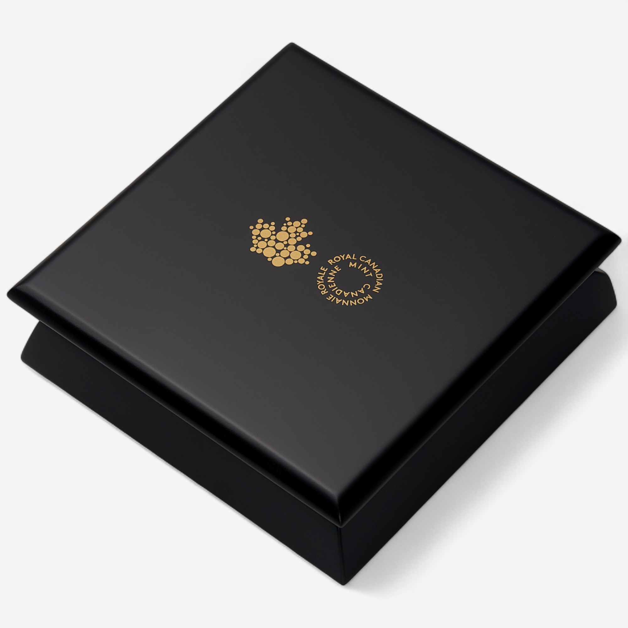 2026 $200 Multifaceted Maple Leaves One-Ounce Fine Gold Coin - TSC.ca