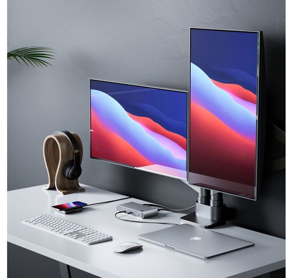 Image 712611_ALTMORE1.jpg, Product 712-611 / Price $329.99, Alogic Thunderbolt 3 Dual Monitor Dock, 4K, 60W PD from Alogic on TSC.ca's Electronics department