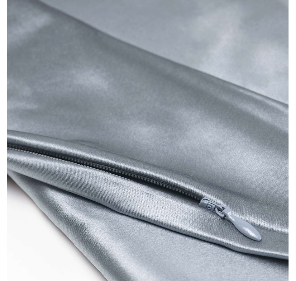 Image 714809_ALTMORE4.jpg, Product 714-809 / Price $112.00, Hush Silk Pillowcase from Hush on TSC.ca's Home & Garden department