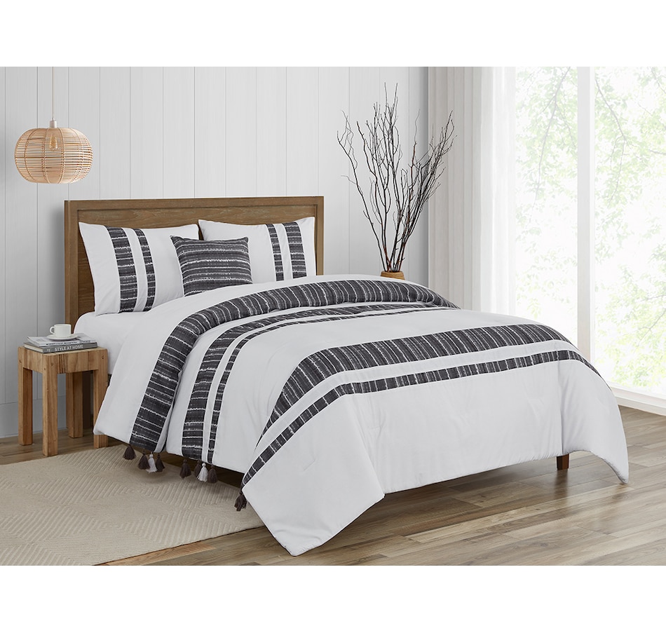 Image 715028_CHG.jpg, Product 715-028 / Price $109.99 - $120.99, Beco Home Asami 4-Piece Comforter Set from Beco Home on TSC.ca's Home & Garden department