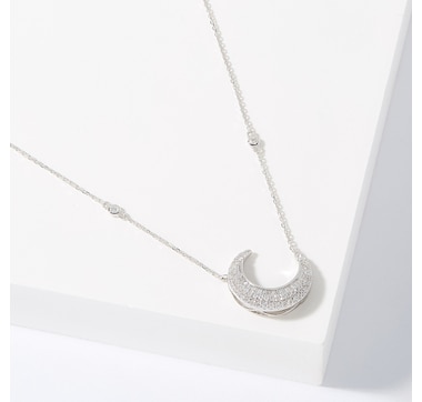 14K White Gold Diamond Cresent Moon Pendant Necklace