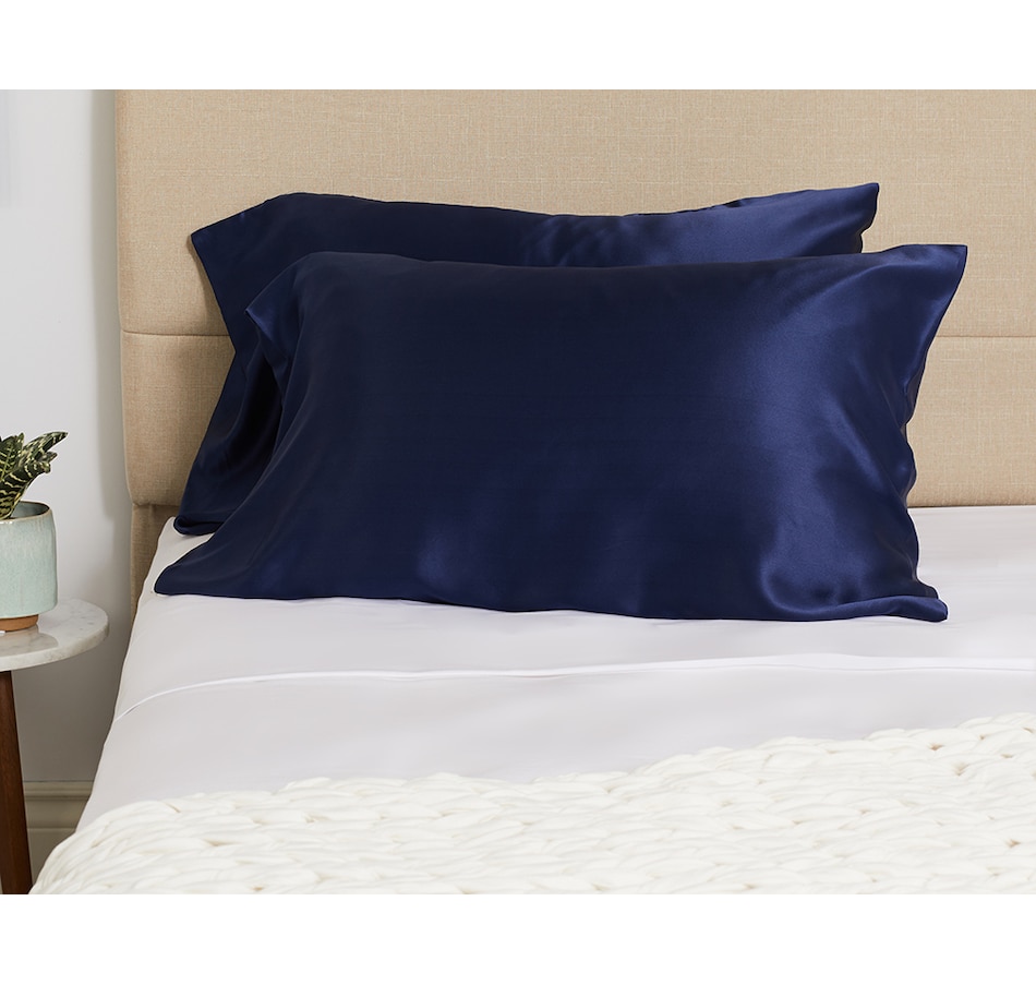 Silk & Snow Pillowcase (2-Pack)