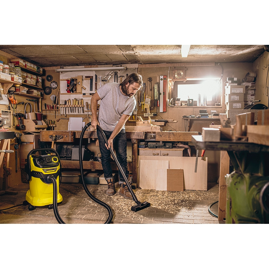 Image 716989_ALTMORE6.jpg, Product 716-989 / Price $359.99, Karcher WD 25L 5 PV Wet Dry Vacuum from Karcher on TSC.ca's Home & Garden department