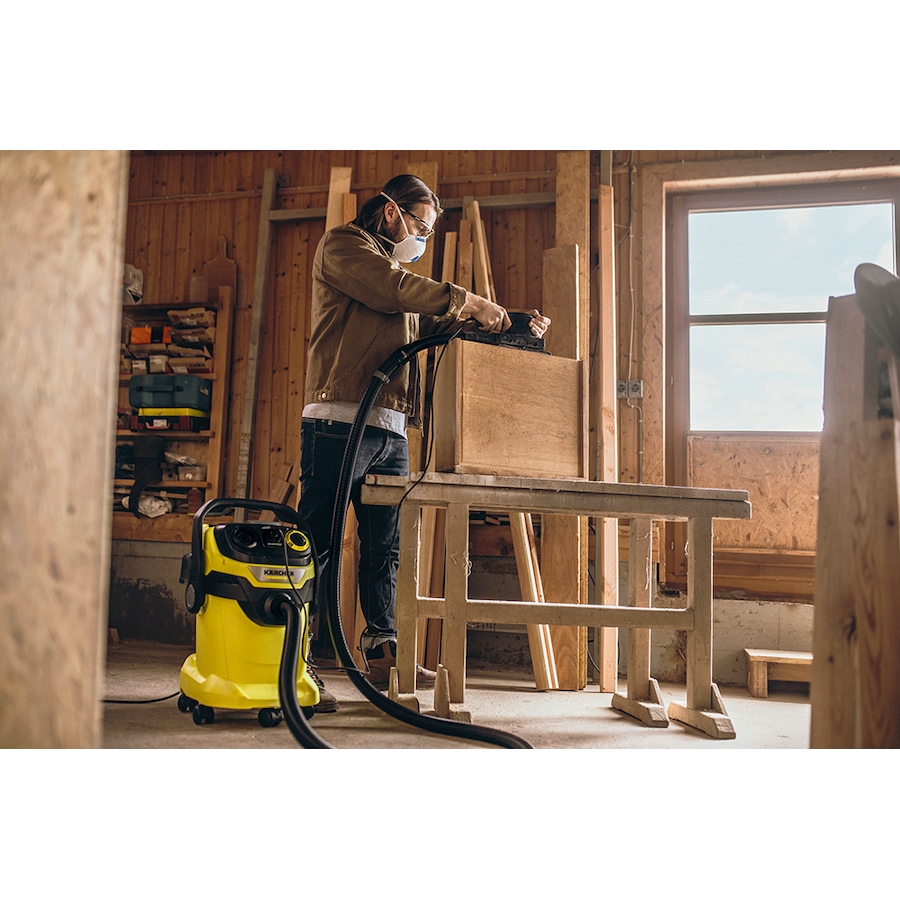 Image 716989_ALTMORE7.jpg, Product 716-989 / Price $359.99, Karcher WD 25L 5 PV Wet Dry Vacuum from Karcher on TSC.ca's Home & Garden department