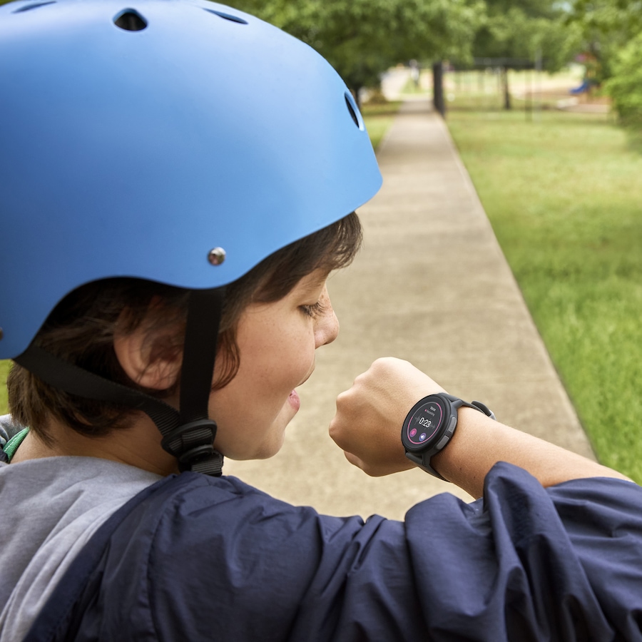 Image 718067_ALTMORE9.jpg, Product 718-067 / Price $399.99, Garmin Bounce 2 Kids Smartwatch from Garmin on TSC.ca's Electronics department