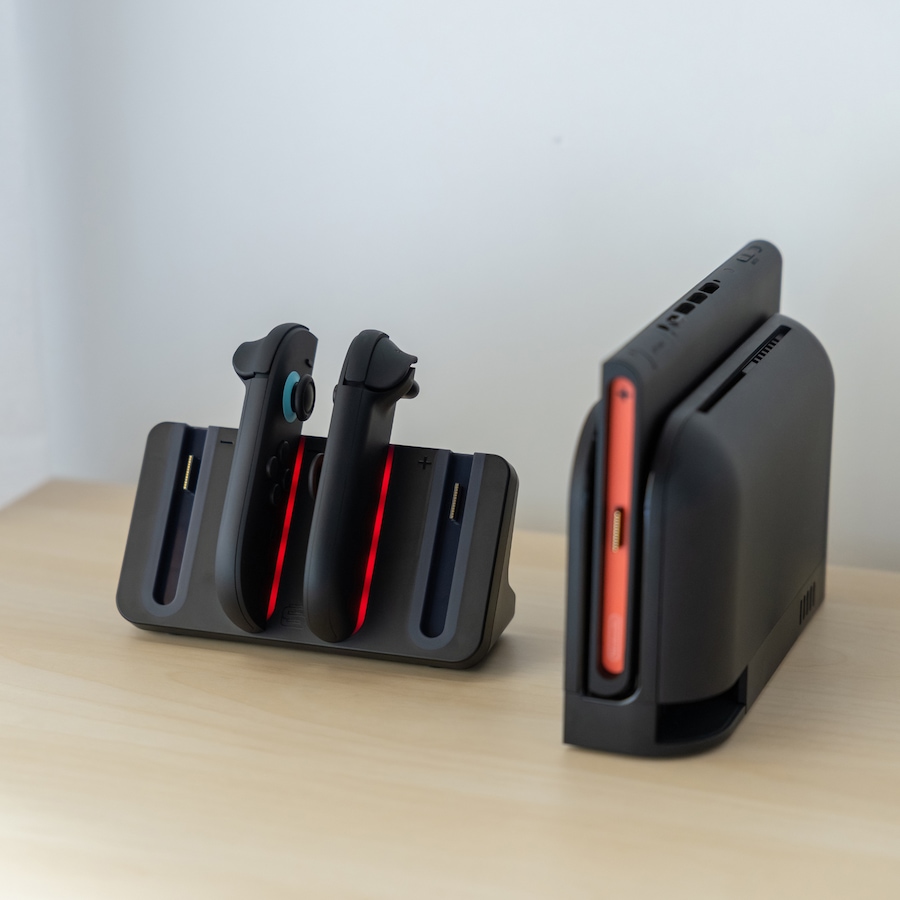 Image 718141_ALTMORE2.jpg, Product 718-141 / Price $29.99, Surge NS2A Quad Joy-Con Charge Dock from Surge on TSC.ca's Electronics department