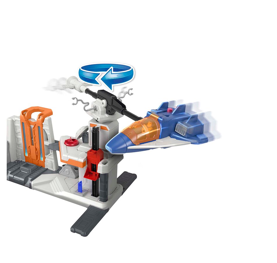 Image 718295_ALTMORE3.jpg, Product 718-295 / Price $119.99, LMX Lightyear Lift and Launch Star Command Playset on TSC.ca's Toys & Hobbies department
