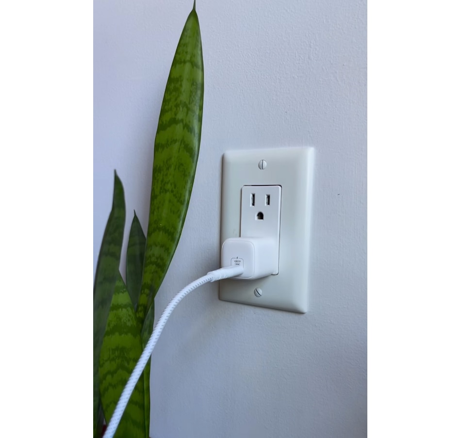 Image 718448_ALTMORE1.jpg, Product 718-448 / Price $29.99, Logiix Power Cube Mini 20 PD (2022, white) from Logiix on TSC.ca's Electronics department