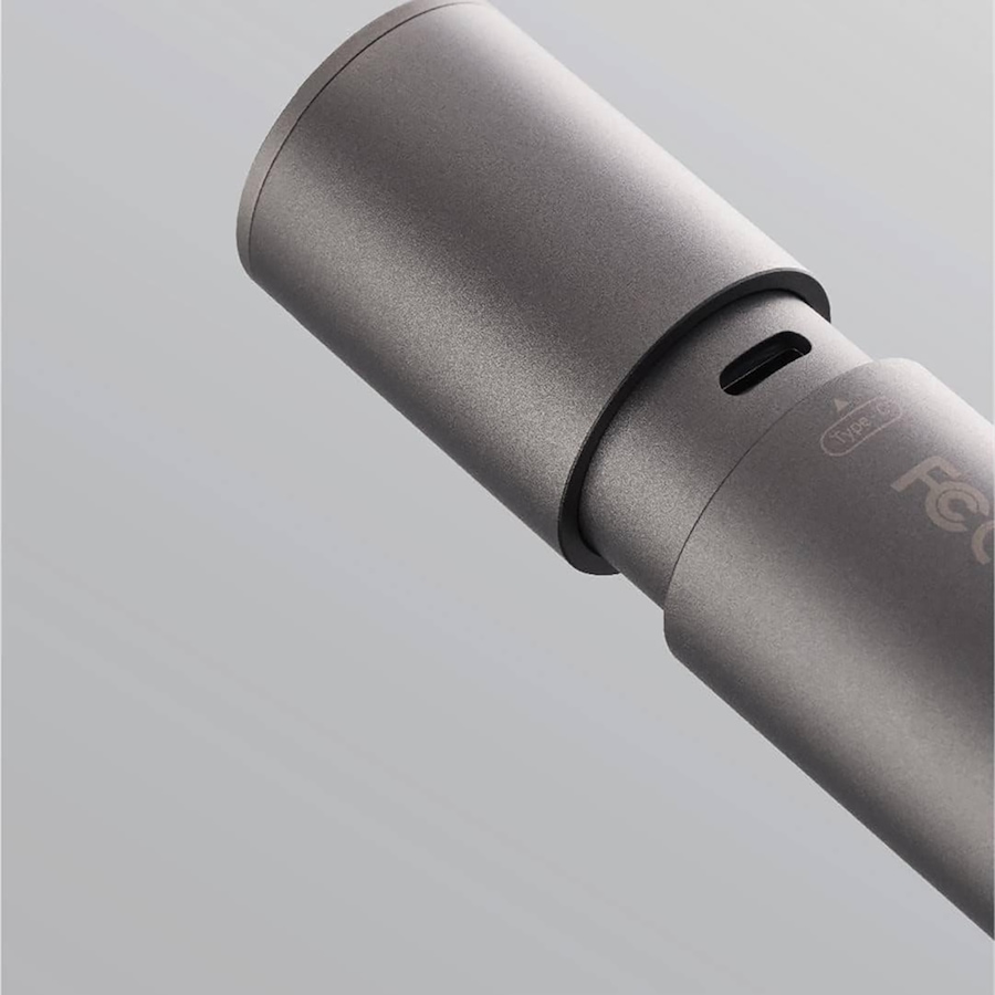 Image 719744_ALTMORE3.jpg, Product 719-744 / Price $44.88, Hoto Flashlight Lite from Hoto on TSC.ca's Home & Garden department