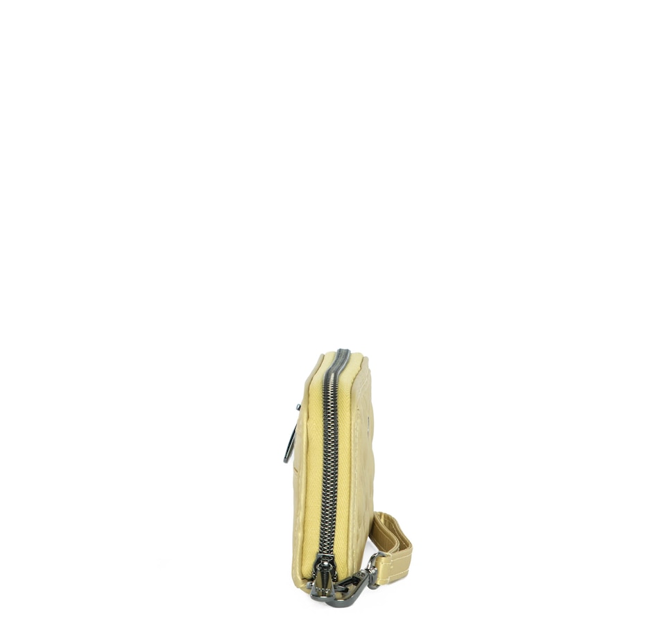 Image 721108_ALTMORE18.jpg, Product 721-108 / Price $65.00, Lug Whirly Wallet from Lug on TSC.ca's Fashion department