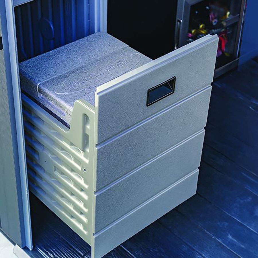 Image 721157_ALTMORE4.jpg, Product 721-157 / Price $139.99, Suncast Insulated Foam Cooler (silver) from Suncast on TSC.ca's Home & Garden department