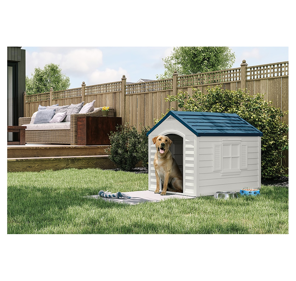 Image 721170_ALTMORE1.jpg, Product 721-170 / Price $179.99, Suncast Deluxe Dog House (passive with blue roof) from Suncast on TSC.ca's Home & Garden department