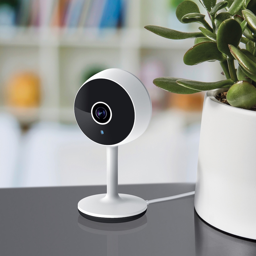 Image 721620.jpg, Product 721-620 / Price $39.99, Geeni Vivid Indoor HD 1080p Smart Security Camera from Geeni on TSC.ca's Electronics department