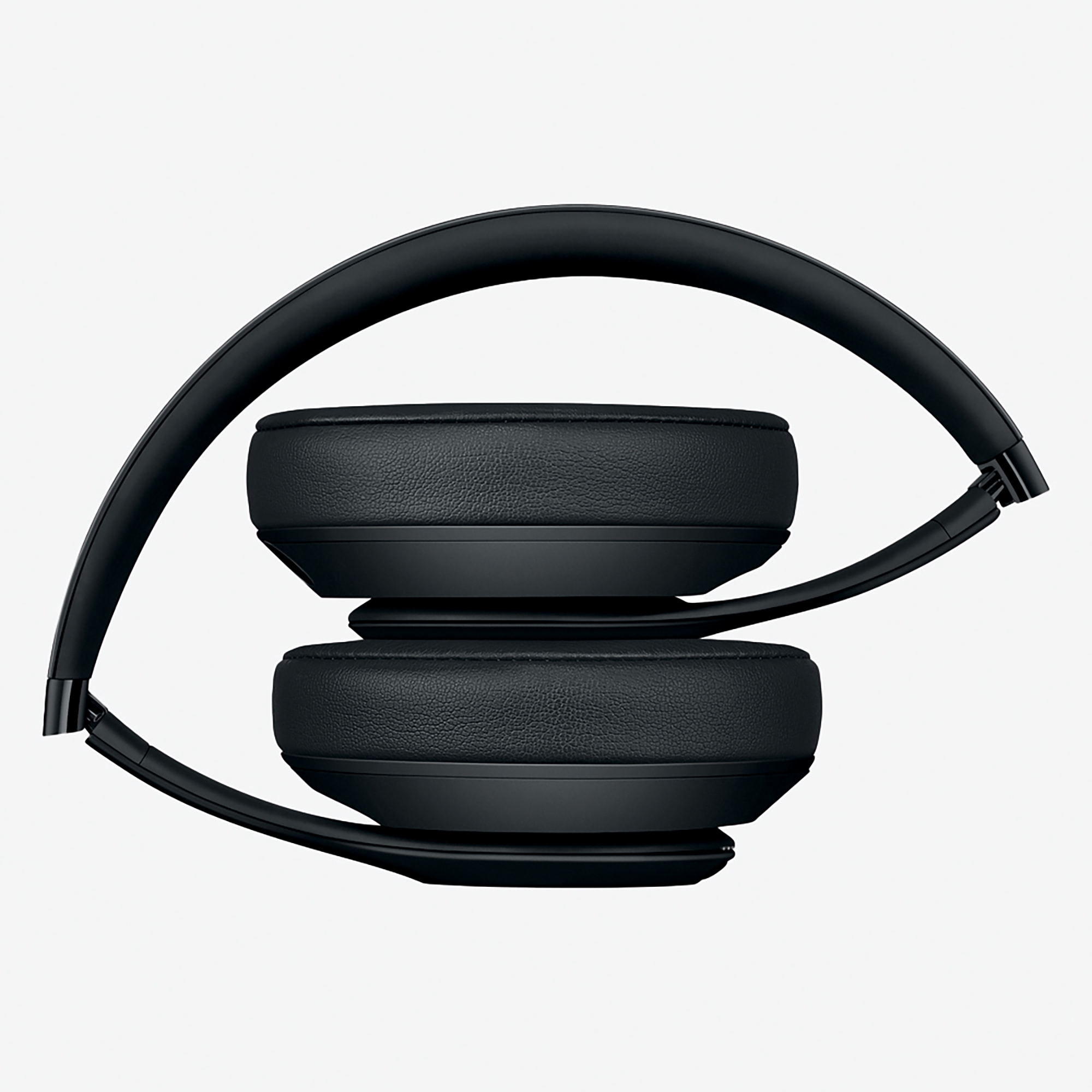 Beats Studio3 Wireless Over-Ear Headphones Bundle - TSC.ca