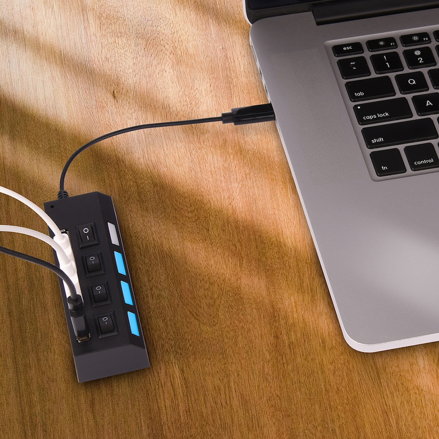 Image 722738_ALTMORE4.jpg, Product 722-738 / Price $24.99, Jensen USB C to 4 Port USB A Hub from RCA on TSC.ca's Electronics department