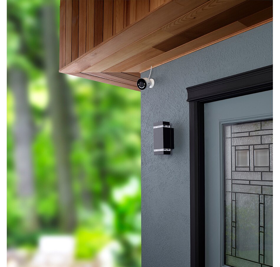 Image 722829_ALTMORE5.jpg, Product 722-829 / Price $249.99, Lorex 4K Spotlight Indoor/Outdoor Wi-Fi 6 Security Camera with Smart Security Lighting from Lorex on TSC.ca's Electronics department