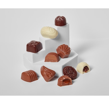 Gatt&#233; Decadent Caramel and Praline Truffle Selection