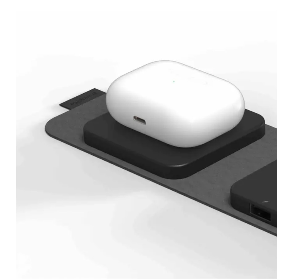 Image 723165_ALTMORE1.jpg, Product 723-165 / Price $149.95, Mophie Snap+ Multi-Device Travel Charger from Mophie on TSC.ca's Electronics department