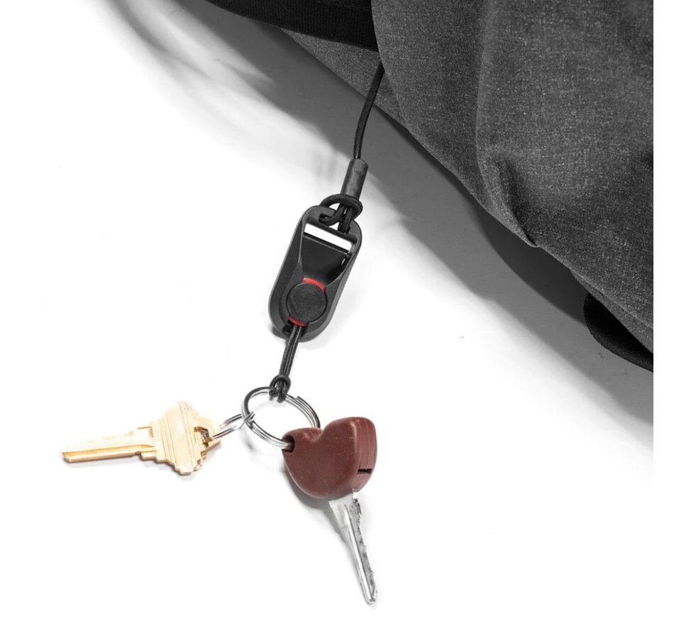 Image 723371_ALTMORE2.jpg, Product 723-371 / Price $389.95, Peak Design Everyday Backpack 30L v2 (charcoal) from Peak Design on TSC.ca's Home & Garden department