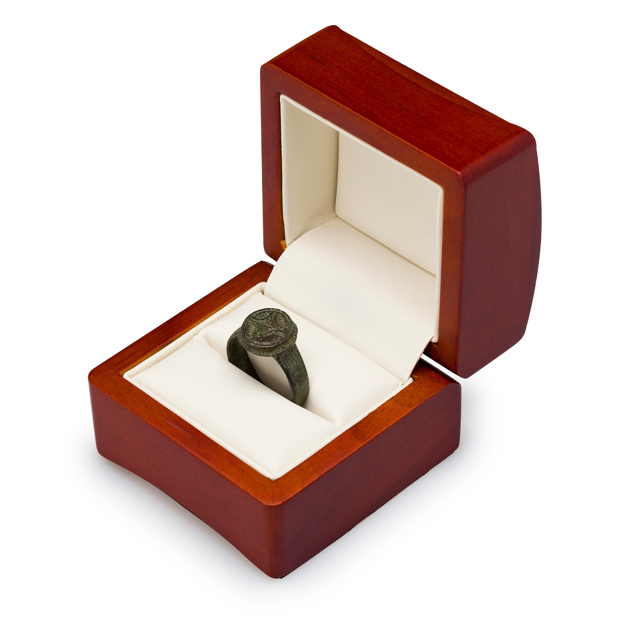 Museum-Quality Byzantine Signet Ring, circa 100 BCE–400 CE - TSC.ca