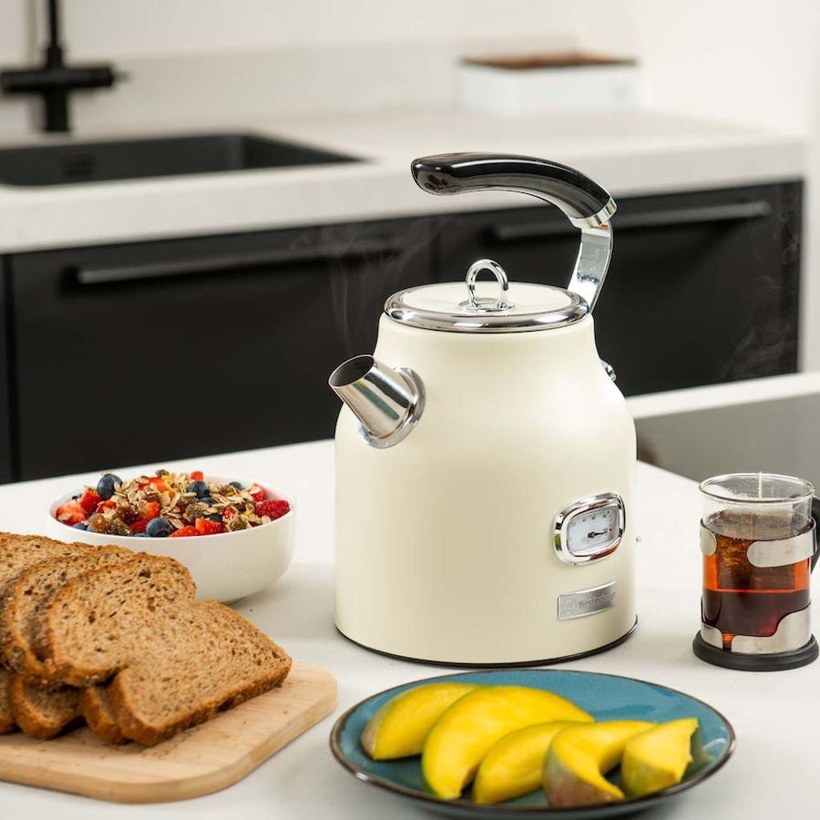 Image 724014_ALTMORE17.jpg, Product 724-014 / Price $89.99, Westinghouse Electric Kettle from Westinghouse on TSC.ca's Kitchen department