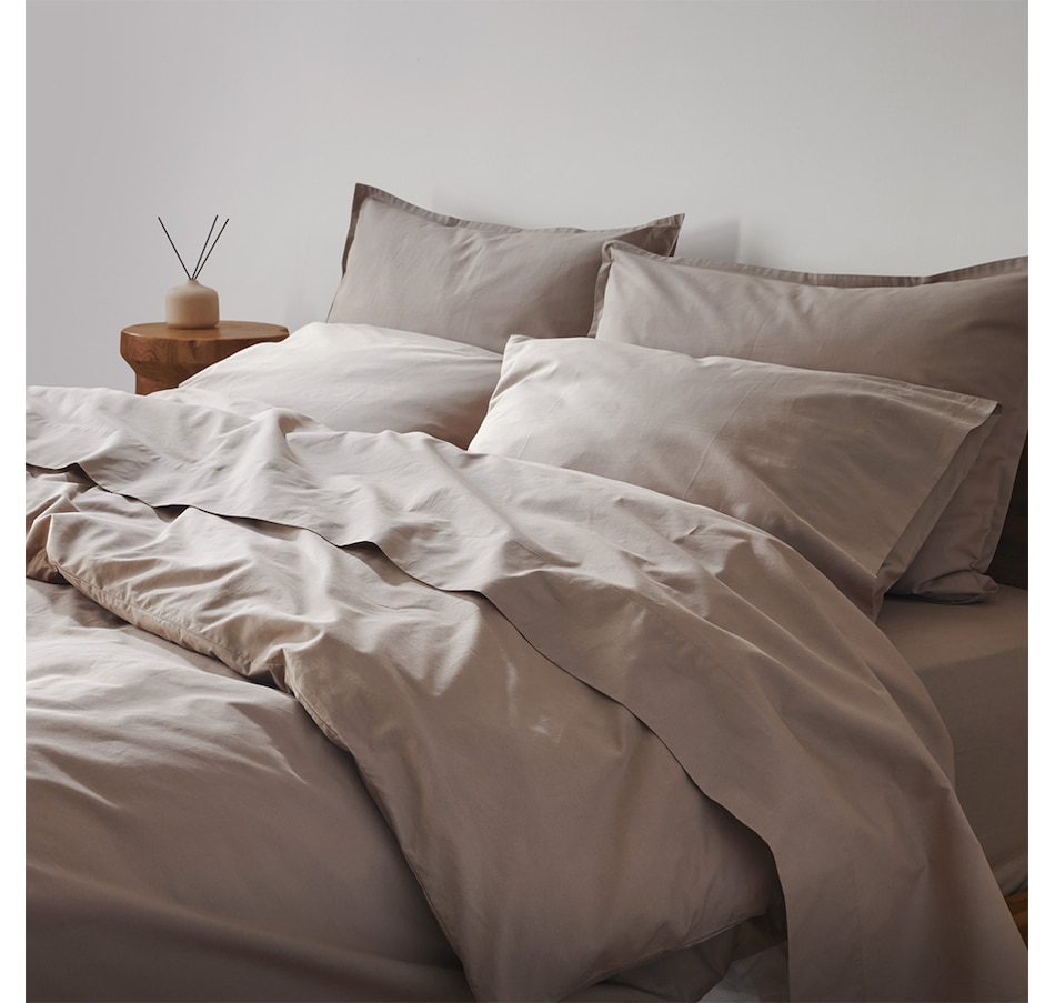 Image 724680_ALTMORE17.jpg, Product 724-680 / Price $120.00 - $180.00, Silk & Snow Percale Cotton Sheet Set from Silk & Snow on TSC.ca's Home & Garden department