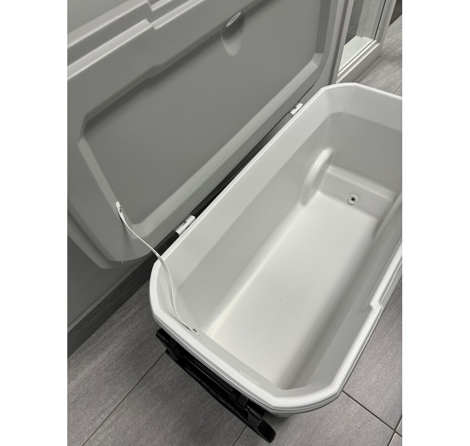 Image 725279_ALTMORE2.jpg, Product 725-279 / Price $199.99, Coleman 100-Quart Wheeled Cooler from Coleman on TSC.ca's Health & Fitness department