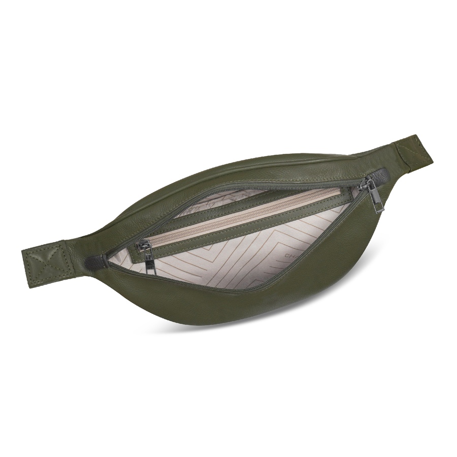 Image 725480_ALTMORE4.jpg, Product 725-480 / Price $159.99, Champs Onyx Leather Waist Pack from Champs on TSC.ca's Fashion department