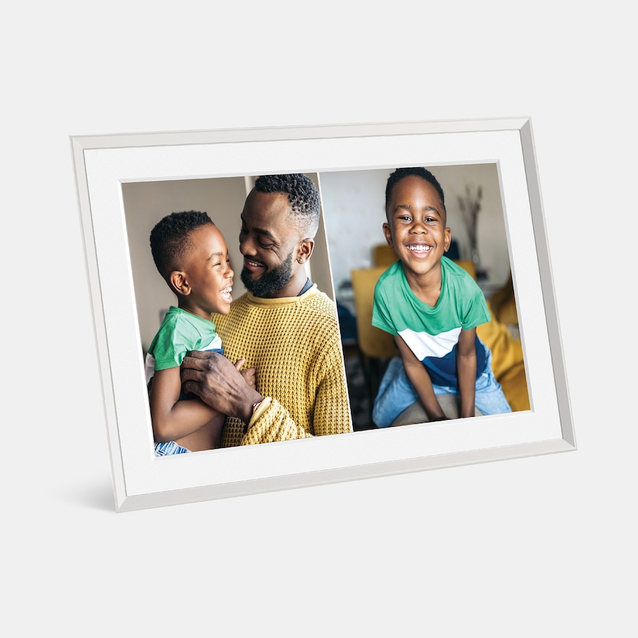 Image 725559_ALTMORE1.jpg, Product 725-559 / Price $229.99, Aura Frames Carver Mat Digital Photo Frame from Aura Frames on TSC.ca's Electronics department