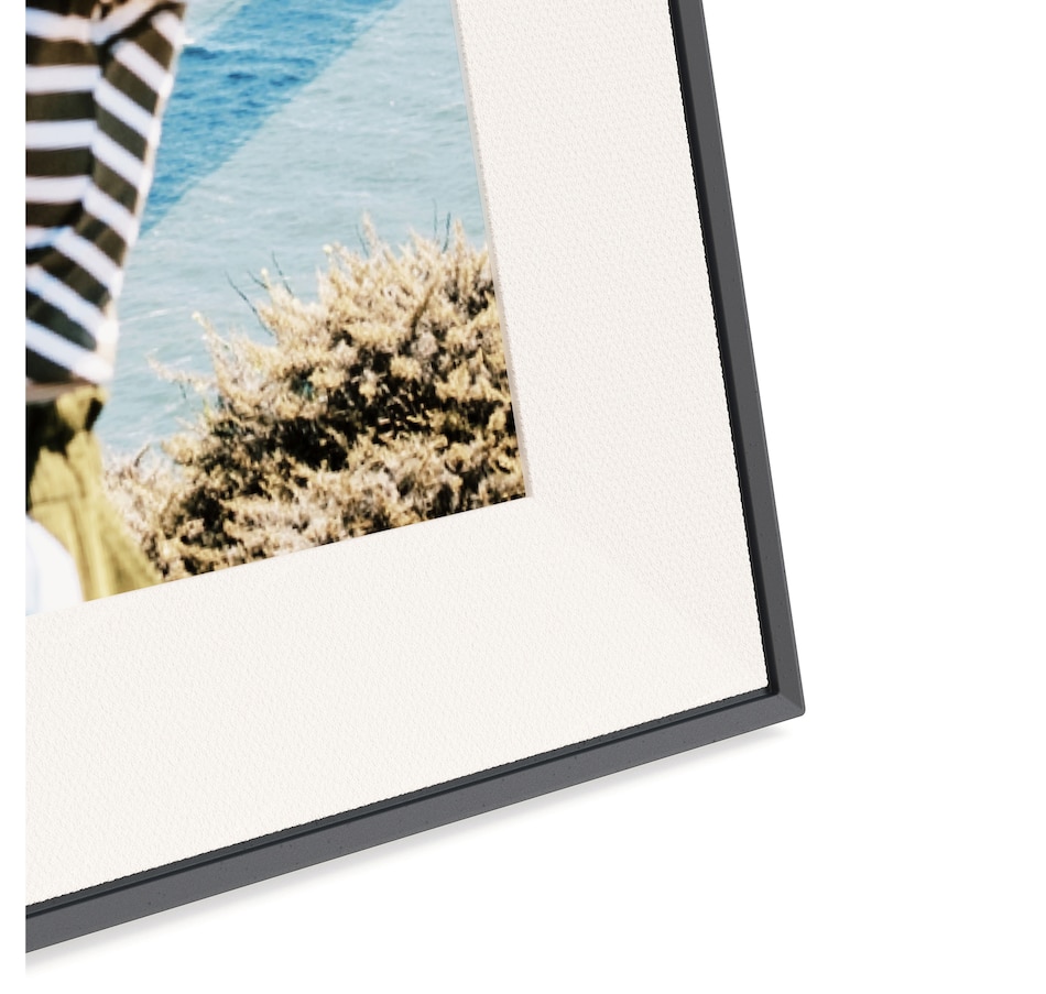 Image 725560_ALTMORE2.jpg, Product 725-560 / Price $299.99, Aura Frames Aspen Digital Photo Frame from Aura Frames on TSC.ca's Electronics department