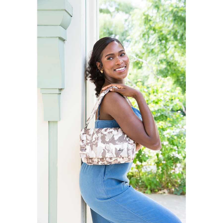 Image 725679_ALTMORE13.jpg, Product 725-679 / Price $107.00, Lug Conga from Lug on TSC.ca's Home & Garden department