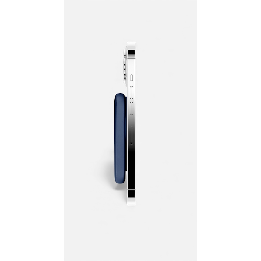 Image 725872_ALTMORE3.jpg, Product 725-872 / Price $59.99, Logiix Vibrance Piston Power 5,000-mAh MagSafe 7.5W/12W (midnight blue) from Logiix on TSC.ca's Electronics department