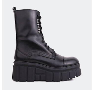 L'Intervalle Nanaimo Boot