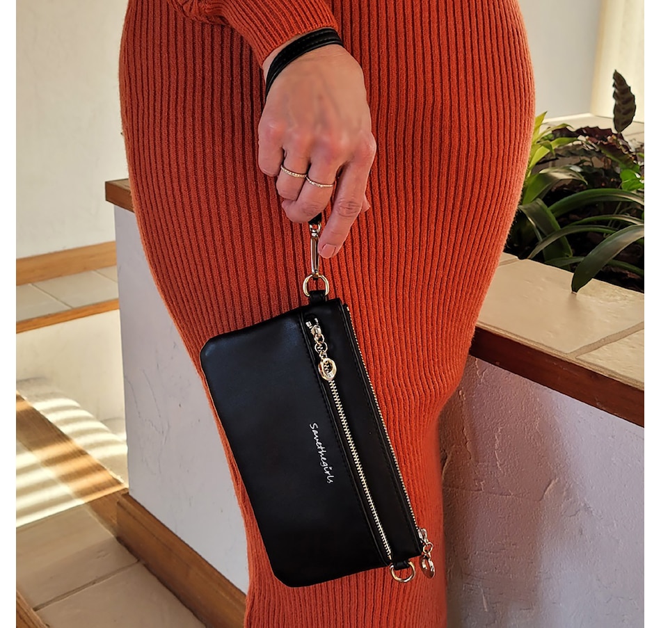 Image 727952_ALTMORE13.jpg, Product 727-952 / Price $59.99, Save the Girls Bella Touchscreen Purse with 10 Credit Card Slots and 2 Pockets from Save the Girls on TSC.ca's Electronics department