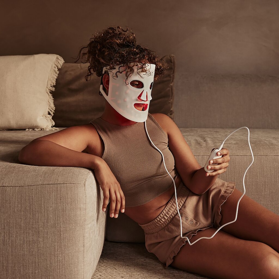 Image 728729_ALTMORE5.jpg, Product 728-729 / Price $299.00, Silk'n LED Face Mask 100 from Silk'n on TSC.ca's Beauty department
