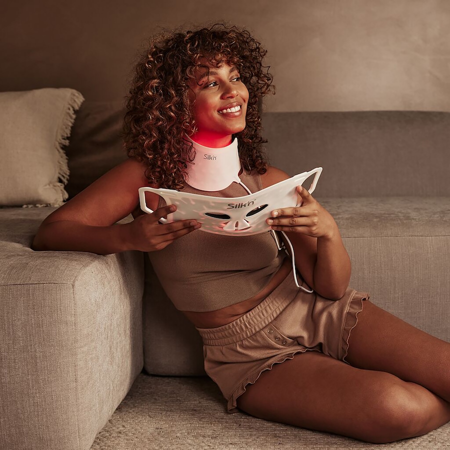 Image 728730_ALTMORE5.jpg, Product 728-730 / Price $219.00, Silk'n LED Neck Mask from Silk'n on TSC.ca's Beauty department